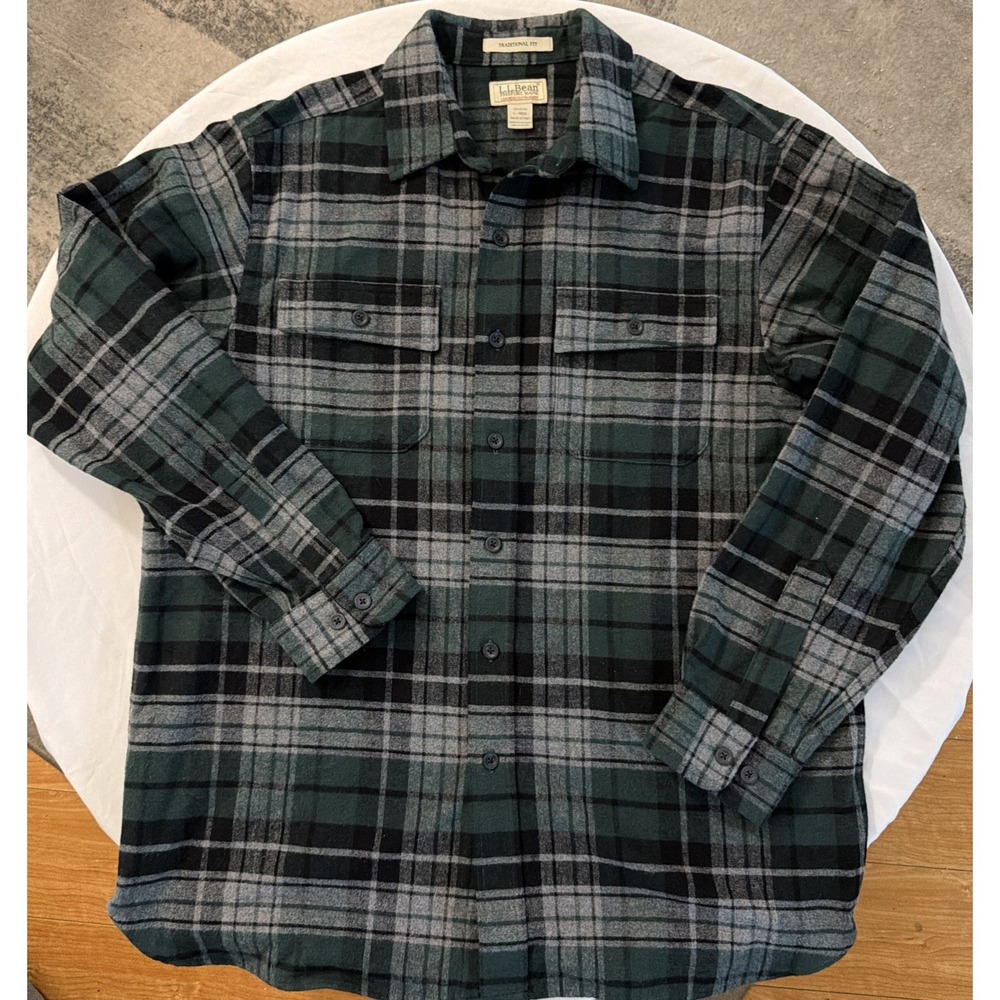 NWOT LL Bean Men Button Up L Green Plaid Flannel Traditional Fit Long Sleeve